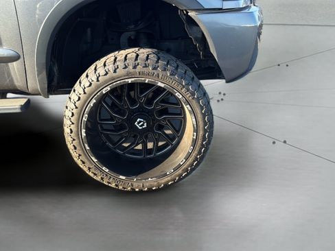 Used 2015 Nissan Titan PRO-4X AWD/4WD image 34