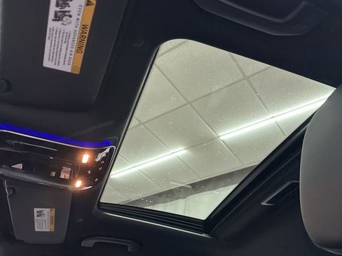 Used 2025 Mercedes-Benz C 300 Sedan image 19