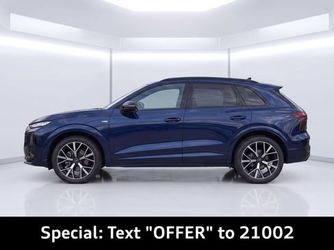 Certified 2026 Audi Q3 quattro 2.0T AWD/4WD image 2