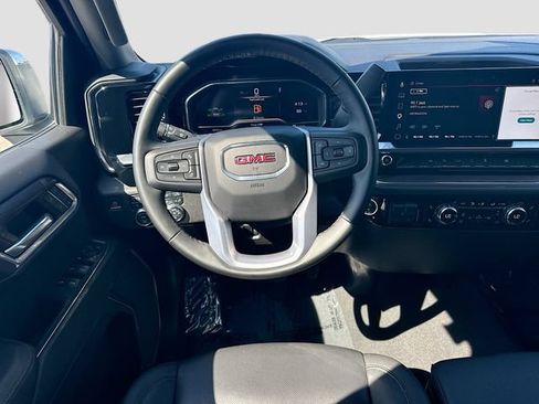Used 2025 GMC Sierra 1500 SLT AWD/4WD image 22