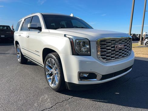 Used 2019 GMC Yukon Denali w/ Denali Ultimate Package image 3