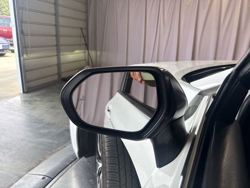 Used 2018 Toyota Camry SE w/ Convenience Package image 19