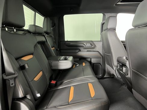 Used 2024 GMC Sierra 2500 AT4 w/ AT4 Premium Plus Package image 28