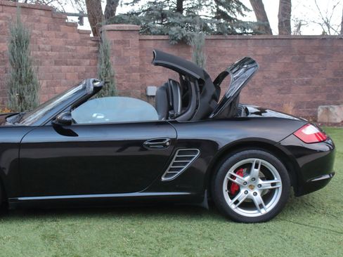 Used 2005 Porsche Boxster S image 33