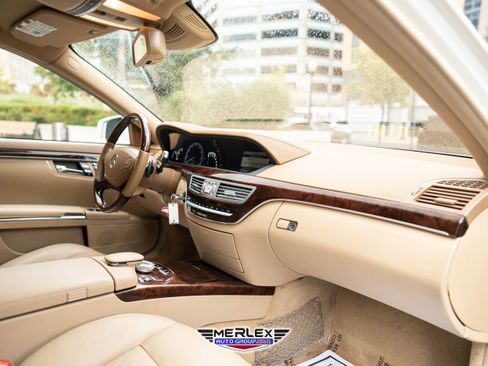 Used 2012 Mercedes-Benz S 550 4MATIC w/ Sport Pkg image 15