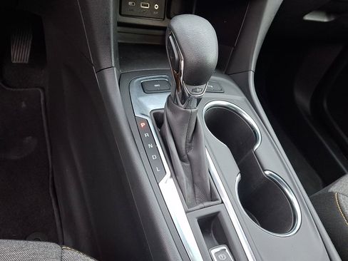 Used 2022 Chevrolet Equinox LT image 14