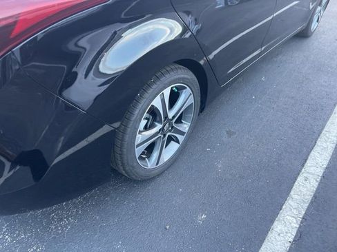 Used 2015 Hyundai Elantra Sport image 11