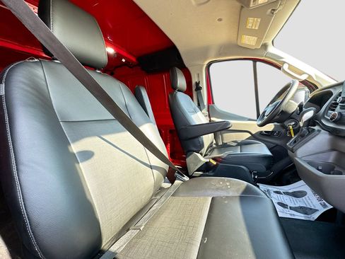 Used 2025 Ford Transit 150 Low Roof RWD image 24