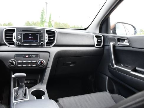 Used 2017 Kia Sportage LX AWD/4WD image 22