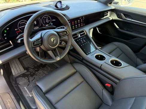 New 2025 Porsche Taycan Turbo AWD/4WD image 4