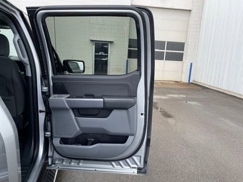 Used 2022 Ford F150 XLT w/ Equipment Group 302A High image 33