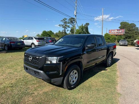 Used 2022 Nissan Frontier S w/ Technology Package RWD image 3