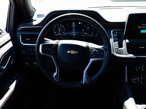 Used 2023 Chevrolet Suburban Premier AWD/4WD image 11