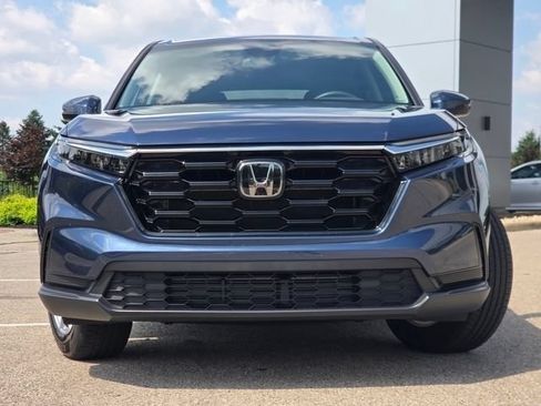 Used 2025 Honda CR-V EX image 3
