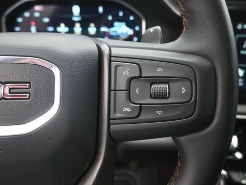 Used 2024 GMC Sierra 1500 AT4 w/ Technology Package AWD/4WD image 7