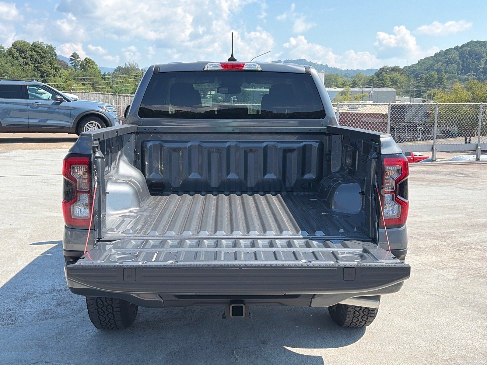 New 2026 Ford Ranger XLT w/ Trailer Tow Package AWD/4WD image 4