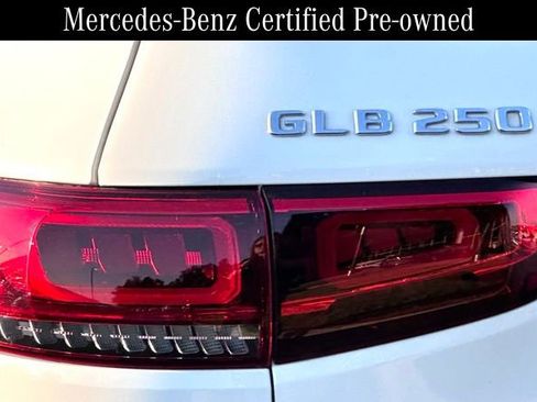Certified 2022 Mercedes-Benz GLB 250 4MATIC image 10