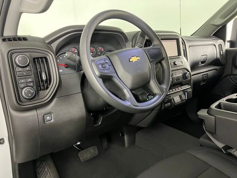 Used 2025 Chevrolet Silverado 2500 W/T w/ WT/CX Safety Package image 19