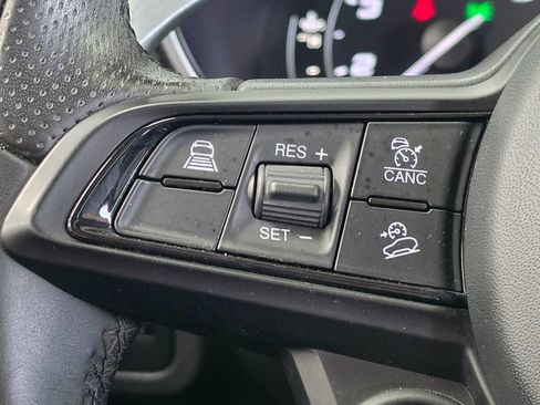 Used 2023 Alfa Romeo Stelvio Veloce AWD/4WD image 31