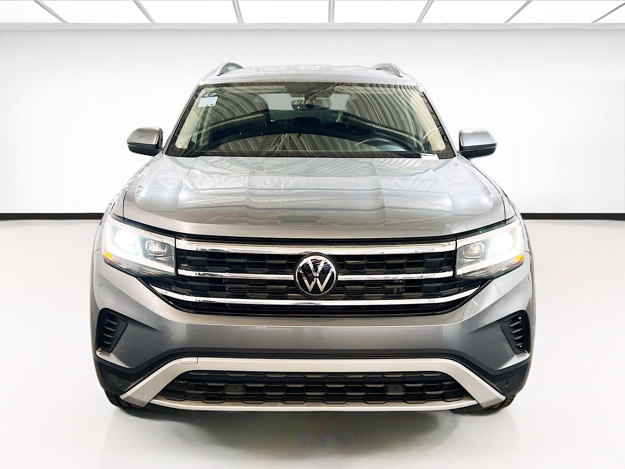 Used 2023 Volkswagen Atlas SE FWD image 2