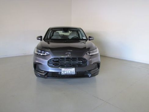 Certified 2025 Honda HR-V LX image 2