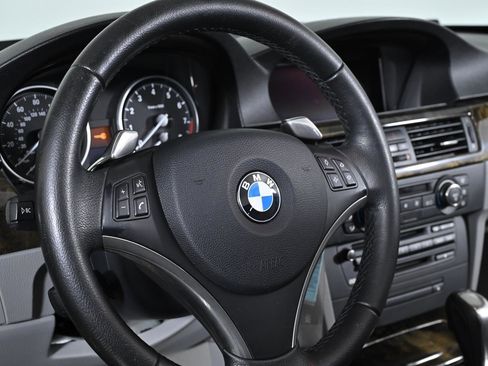 Used 2008 BMW 335i Convertible image 14