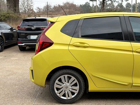 Used 2015 Honda Fit LX image 24