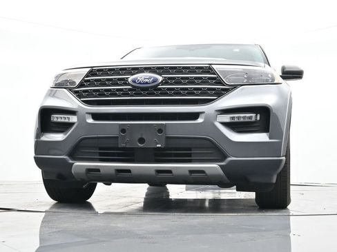 Used 2023 Ford Explorer XLT w/ Equipment Group 202A image 36