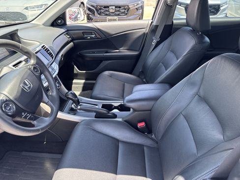 Used 2015 Honda Accord EX-L image 10