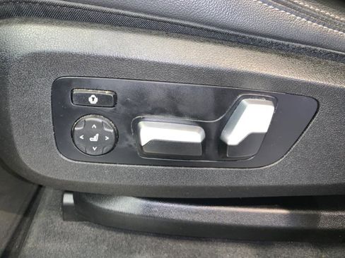 Used 2022 BMW X5 xDrive40i w/ Premium Package image 17