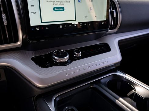 New 2026 Ford Expedition Active AWD/4WD image 26