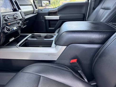 Used 2022 Ford F350 Lariat w/ Lariat Ultimate Package AWD/4WD image 20