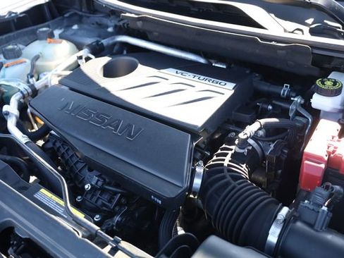 Used 2023 Nissan Rogue SV image 11