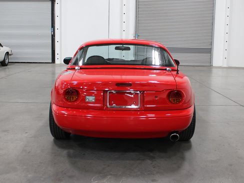 Used 1990 MAZDA MX-5 Miata RWD image 14