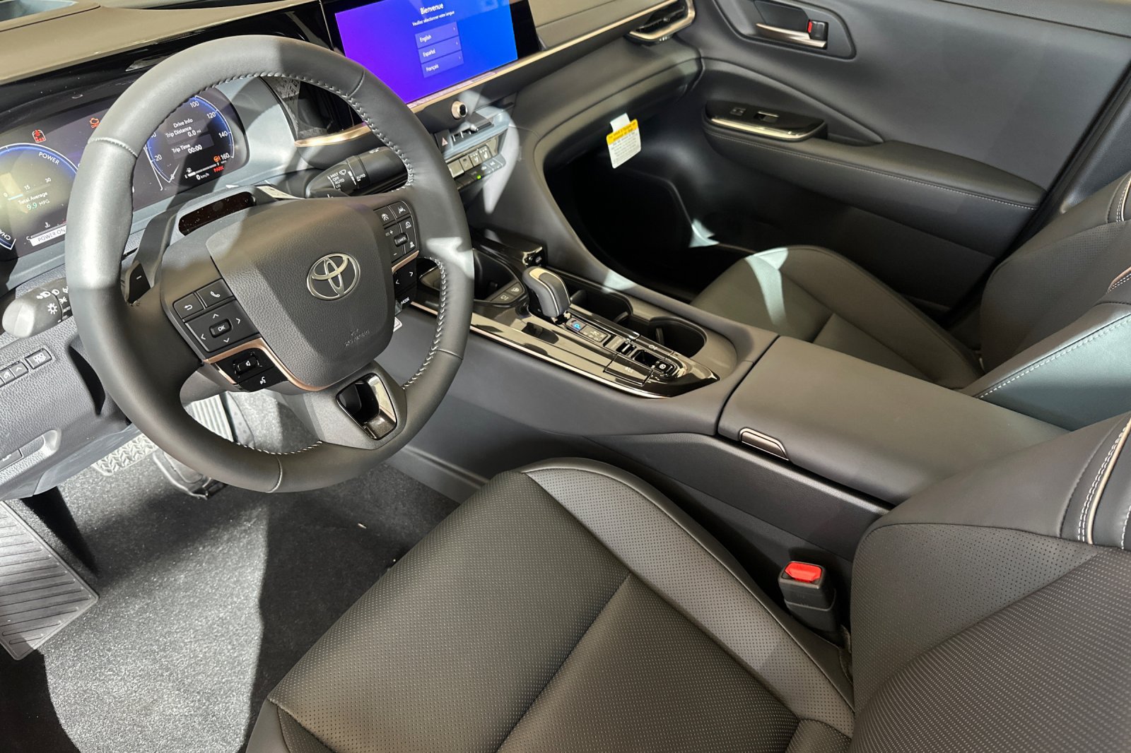 New 2027 Toyota Crown Platinum AWD/4WD image 10