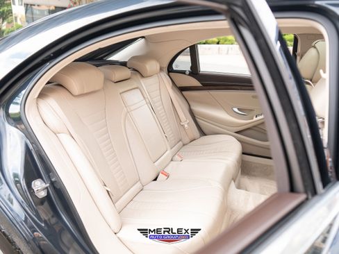 Used 2019 Mercedes-Benz S 560 Sedan image 17