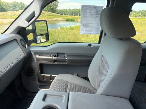Used 2012 Ford F250 XL w/ PWR Equipment Group AWD/4WD image 18