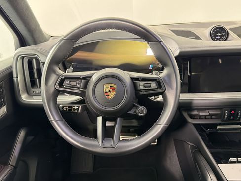 Certified 2024 Porsche Cayenne S AWD/4WD image 20