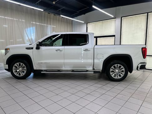 Used 2024 GMC Sierra 1500 Denali AWD/4WD image 8