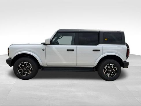 New 2026 Ford Bronco Outer Banks AWD/4WD image 4