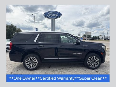 Used 2023 GMC Yukon Denali Ultimate w/ LPO, Floor Liner Package AWD/4WD image 1