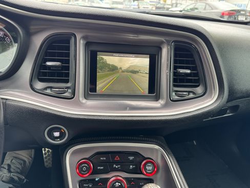 Used 2019 Dodge Challenger R/T image 22