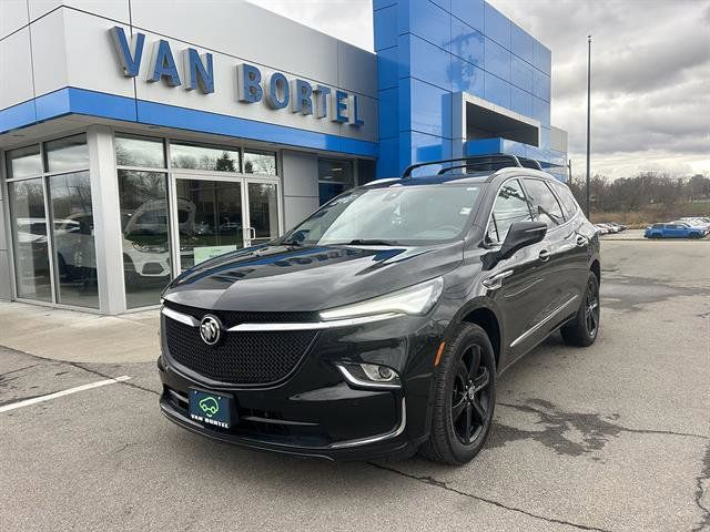 Certified 2023 Buick Enclave Essence w/ Experience Buick Package AWD/4WD image 1
