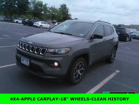 Used 2024 Jeep Compass Latitude AWD/4WD image 1