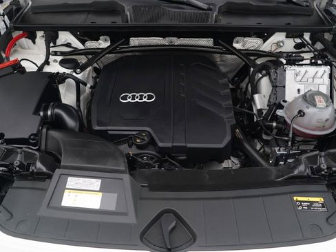 Used 2023 Audi Q5 2.0T Premium w/ Convenience Package AWD/4WD image 13