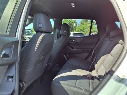 Used 2026 Chevrolet Equinox LT FWD image 17