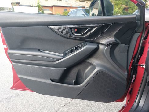 Used 2019 Subaru Crosstrek 2.0i w/ Eyesight System image 25