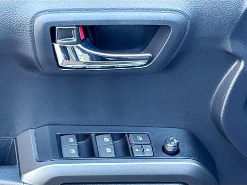 Certified 2023 Toyota Tacoma TRD Off-Road image 22