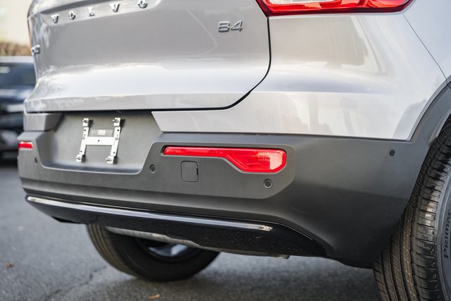 Used 2026 Volvo XC40 B4 Plus w/ Protection Package Premier FWD image 8