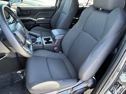 Certified 2026 Toyota 4Runner SR5 AWD/4WD image 25